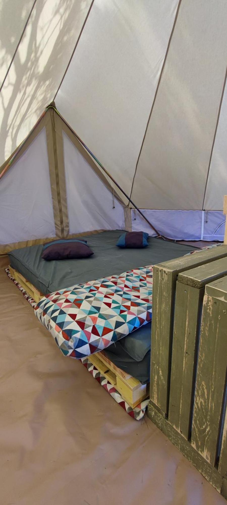 Camping Carrefour De L'Ardeche Saint-Remeze Экстерьер фото
